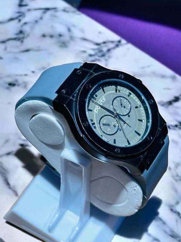 Men's Quartz Watch with Rubber Strap - Image 4